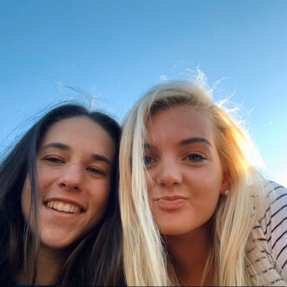 Meet your Posher, Caeley